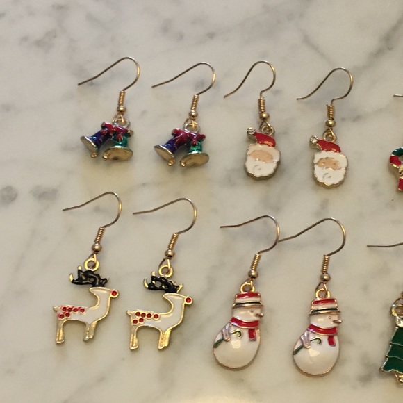 Christmas Earrings Bundle 🎅🏼🎄⛄️❄️ - Picture 5 of 14